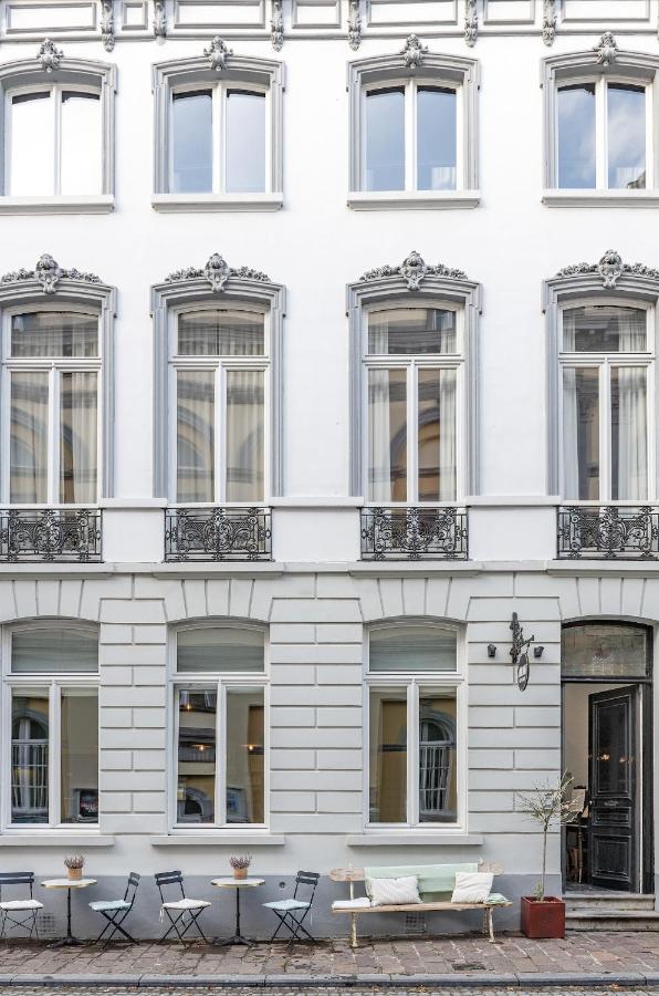 The Bank 1869 - Unique Guestrooms In The Historic Center Of Μπριζ Εξωτερικό φωτογραφία