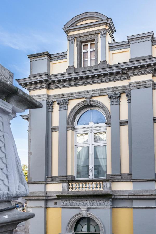 The Bank 1869 - Unique Guestrooms In The Historic Center Of Μπριζ Εξωτερικό φωτογραφία